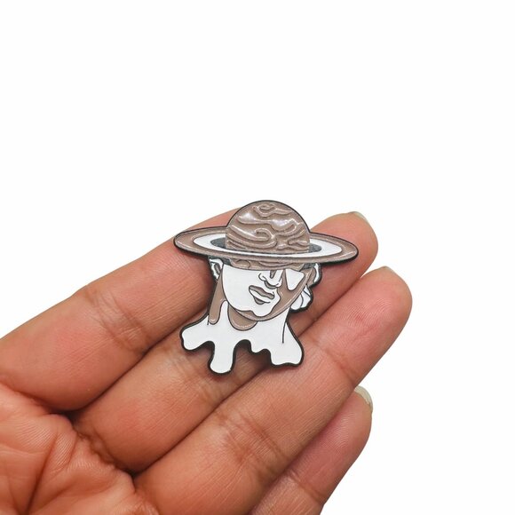 ✨Enamel Pin Roman Sculpture with Mirror Puzzle Bubblegum Planet Brooch Pop Art✨ - Picture 2 of 7
